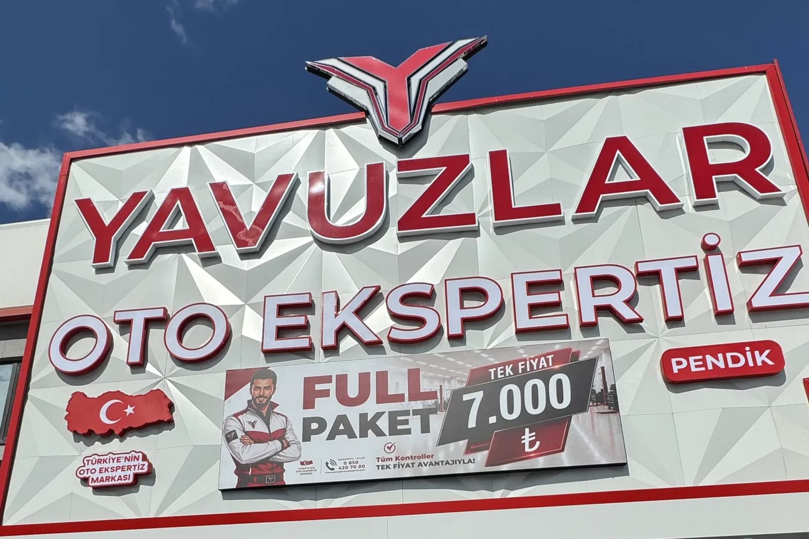Pendik Oto Ekspertiz — Yavuzlar Pendik istasyonu tabelası ve girişi